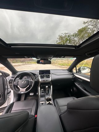 Lexus NX 300h f sport