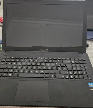 Portátil Asus Negro Notebook F551C