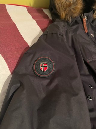Abrigo Geographical Norway Negro