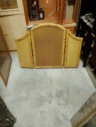 Espejo de bambú con 2 puertas