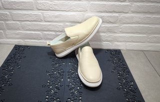 Zapatos de Cuero Color Crema Talla 42