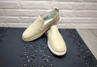 Zapatos de Cuero Color Crema Talla 42