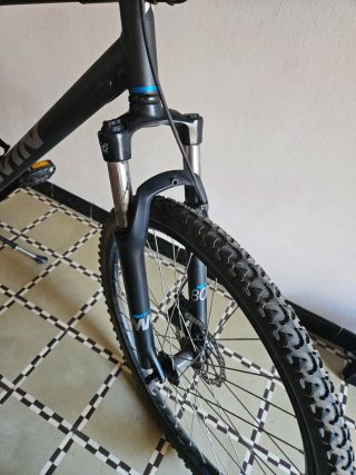 Bicicleta de Montaña Btwin Negra