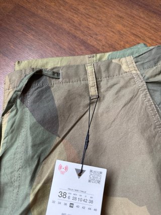 Pantalón Ancho Camuflaje Zara Talla 38