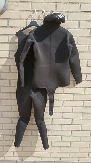 NUEVO Traje neopreno SEAC Royal 5.0 Talla M 5mm