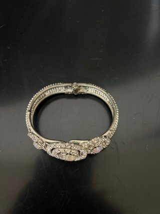 Brazalete árabe con pedrería