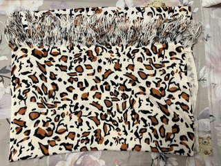 Bufanda mujer estampado leopardo