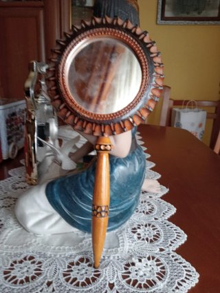 Espejo de Mano Artesanal de Madera