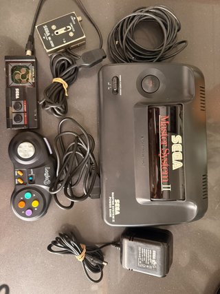 SEGA Master System II + Alex Kidd