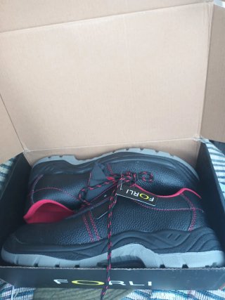 Zapatos y botas de seguridad  Talla 44