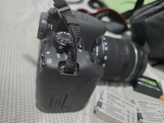 Canon EOS 700D 18-135mm Cámara DSLR