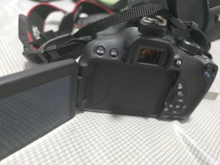 Canon EOS 700D 18-135mm Cámara DSLR