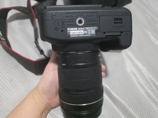 Canon EOS 700D 18-135mm Cámara DSLR