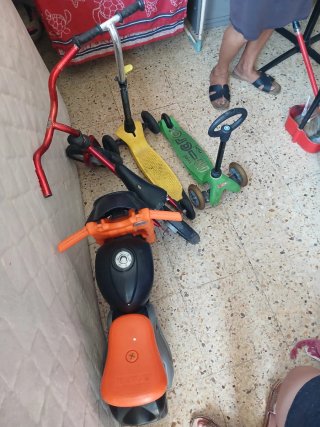 Lote Patinetes y Moto Infantil