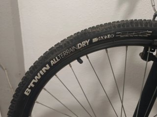 Bicicleta MTB Btwin Negra