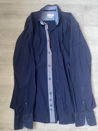 Camisa de vestir azul marino para hombre