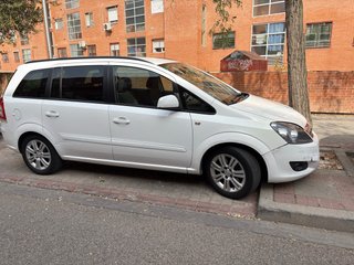 Opel Zafira 2012