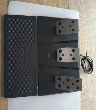 Volante, pedali e leva cambio PC XBOX, PS4-3, SWITCH.