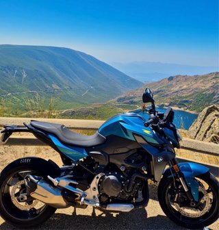 BMW F 900 R