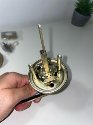 Juego de Manillas Zamak con Picaporte cuadrado