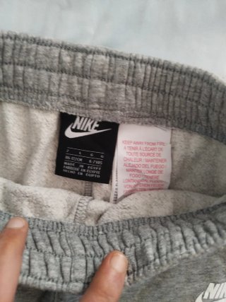 Chándal Nike Gris Talla 6-7 años