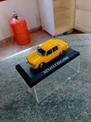 Renault 8TS (1968) Coche Miniatura