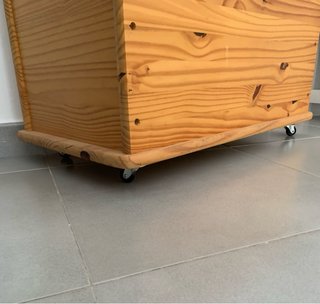 Baúl Abatible de Madera Maciza