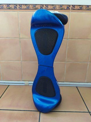 Patinete eléctrico azul