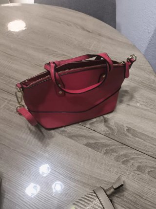 Bolso Rojo de Mano sin marca