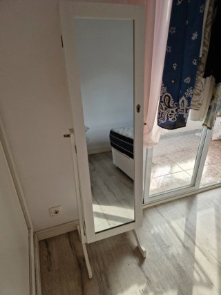 Lote de muebles para salón y dormitorios
