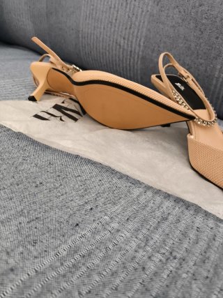 Zapatos ZARA Beige Tela con dibujo (SIN CAJA)