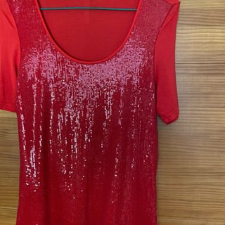 Lote de 2 camisetas, roja y negra