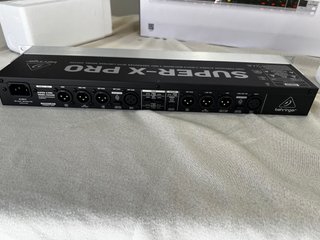 Crossover Behringer Super-X Pro CX3400