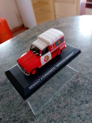 Coche miniatura Renault 4 Furgoneta