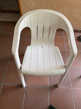 Conjunto de Mesa y Sillas de Jardín
