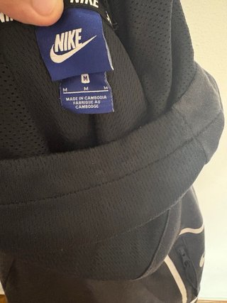 Sudadera Nike Negra con Cremallera