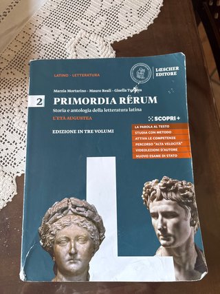 Vendo libro di latino