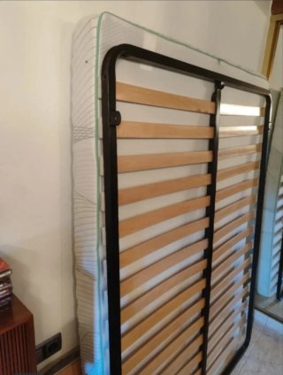 Somier 135x180cm con patas