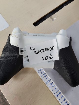 Mando Xbox Blanco y Negro