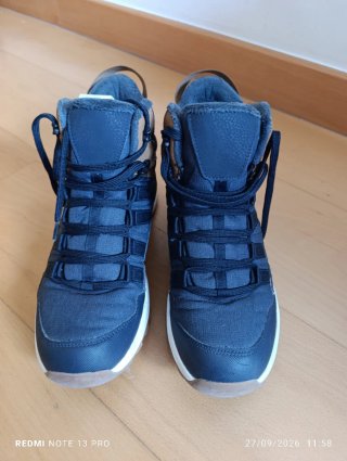 Zapatillas montaña Quechua azul marino