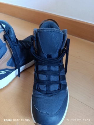 Zapatillas montaña Quechua azul marino