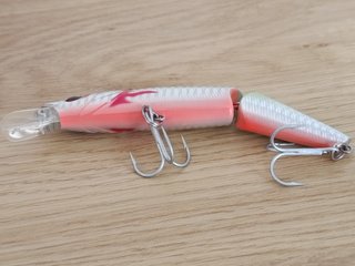 Cebo de pesca articulado con anzuelos