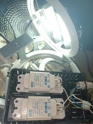 Downlight con reactancia empotrables