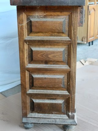 Mueble de Madera Maciza