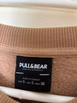 Sudadera marrón sin capucha