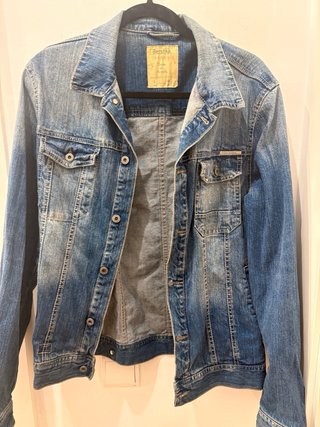Cazadora tejana Bershka azul