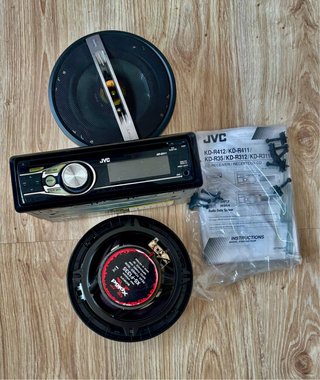 Radio CD JVC KD-R311 + Altavoces Xplod