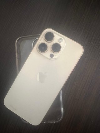 iPhone 14 Pro Dorado
