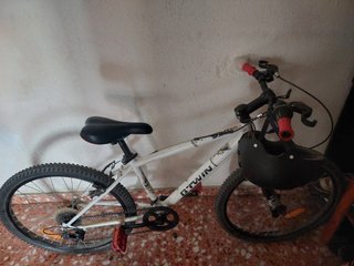 Bicicleta B'TWIN Rockrider 300