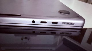 MacBook Pro M2 Max 32GB / 1TB